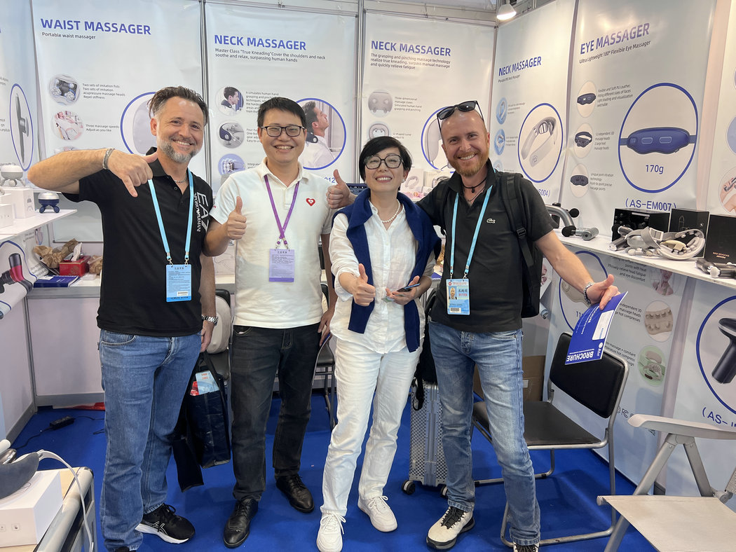  Mingtianxia Technology, a leading mini massager factory in China, has successfully participated in the recently concluded 133rd Canton Fair  